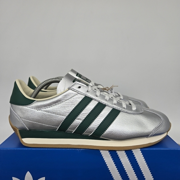Adidas Country OG Women’s Sneakers Silver Metallic/Collegiate Green Size 8.5 New - Picture 3 of 8